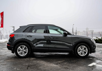 Подержанный автомобиль Audi Q3 2020 года (6 фото)