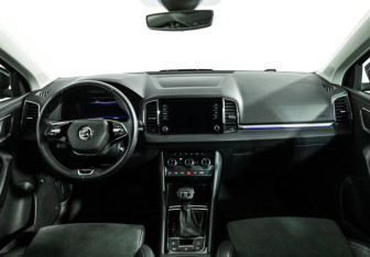 Подержанный автомобиль Skoda Karoq 2020 года (13 фото)