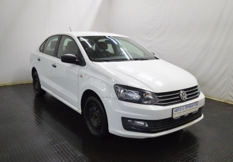Подержанный автомобиль Volkswagen Polo Sedan 2015 года (3 фото)