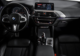 Подержанный автомобиль BMW X3 2019 года (16 фото)