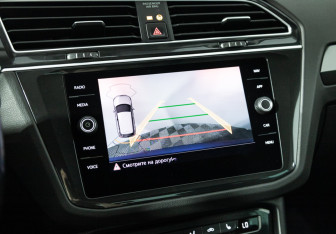 Подержанный автомобиль Volkswagen Tiguan 2018 года (16 фото)