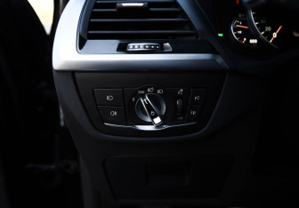 Подержанный автомобиль BMW X3 2019 года (20 фото)