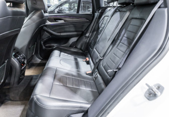 Подержанный автомобиль BMW X3 2019 года (12 фото)