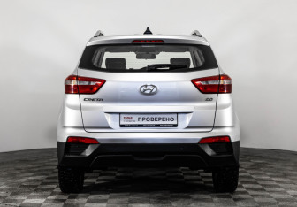 Подержанный автомобиль Hyundai Creta 2019 года (6 фото)