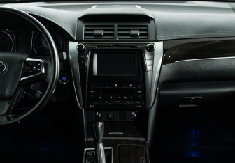 Подержанный автомобиль Toyota Camry Sedan 2016 года (14 фото)