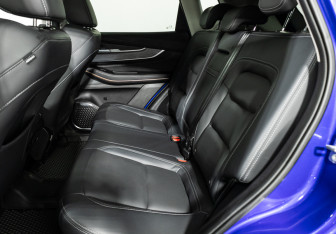 Подержанный автомобиль Exeed LX 2023 года (10 фото)