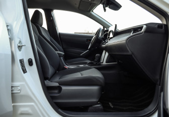 Подержанный автомобиль Toyota Corolla Wagon 2024 года (27 фото)