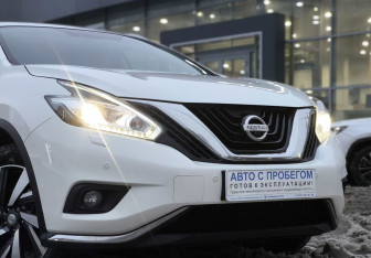Подержанный автомобиль Nissan Murano Suv 2021 года (9 фото)