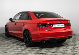 Подержанный автомобиль Audi A3 Sedan 2015 года (7 фото)