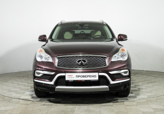 Подержанный автомобиль Infiniti QX50 2016 года (2 фото)