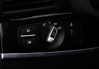 Подержанный автомобиль BMW X3 2014 года (21 фото)