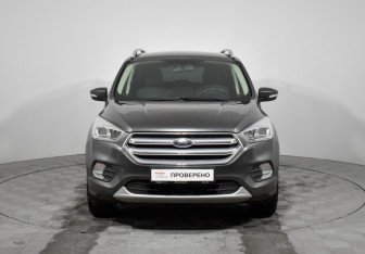 Подержанный автомобиль Ford Kuga 2018 года (2 фото)