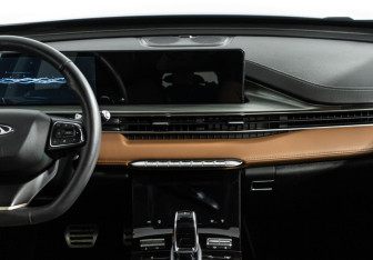 Подержанный автомобиль Chery Tiggo 8 Pro Max 2023 года (14 фото)