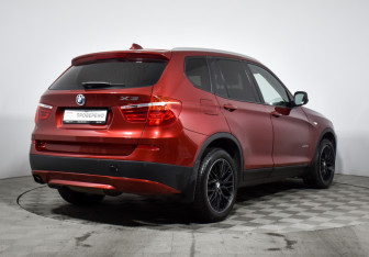 Подержанный автомобиль BMW X3 2011 года (5 фото)
