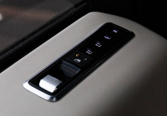 Подержанный автомобиль Land Rover Range Rover 2019 года (39 фото)