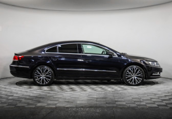 Подержанный автомобиль Volkswagen Passat CC 2012 года (4 фото)