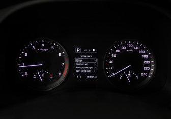 Подержанный автомобиль Hyundai Tucson 2016 года (13 фото)