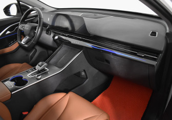 Подержанный автомобиль Omoda C5 2023 года (12 фото)