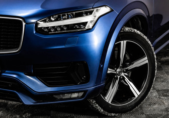 Подержанный автомобиль Volvo XC90 2016 года (10 фото)