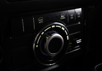 Подержанный автомобиль Toyota Land Cruiser Prado 2016 года (19 фото)