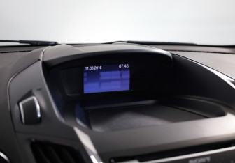 Подержанный автомобиль Ford Kuga 2016 года (15 фото)