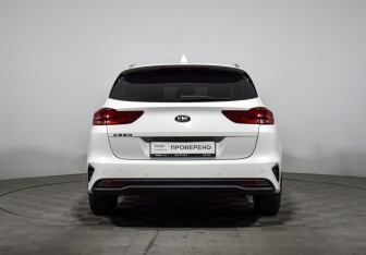 Подержанный автомобиль Kia Ceed Wagon 2021 года (6 фото)