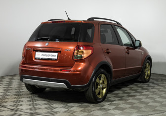 Подержанный автомобиль Suzuki SX4 Hatchback 2010 года (5 фото)