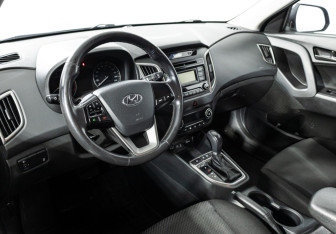 Подержанный автомобиль Hyundai Creta 2017 года (11 фото)
