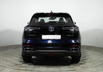 Подержанный автомобиль Changan UNI-S 2024 года (6 фото)