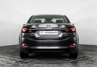 Подержанный автомобиль Mazda 6 Sedan 2020 года (6 фото)