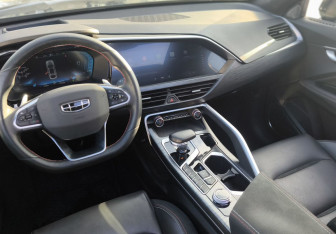 Подержанный автомобиль Geely Tugella 2023 года (12 фото)