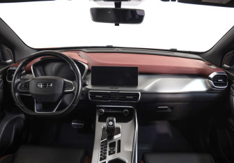 Подержанный автомобиль Geely Coolray 2020 года (10 фото)