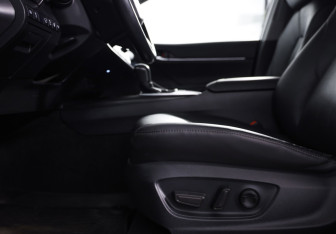 Подержанный автомобиль Toyota Camry Sedan 2021 года (24 фото)