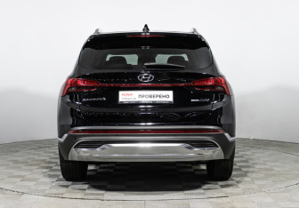 Подержанный автомобиль Hyundai Santa Fe 2021 года (6 фото)