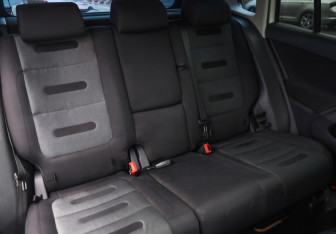 Подержанный автомобиль Volkswagen Tiguan 2008 года (22 фото)