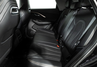 Подержанный автомобиль Omoda C5 2024 года (10 фото)