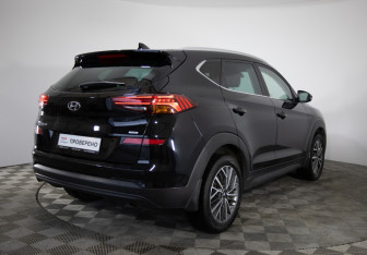 Подержанный автомобиль Hyundai Tucson 2020 года (5 фото)