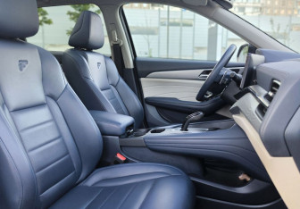 Подержанный автомобиль Haval F7 2023 года (13 фото)
