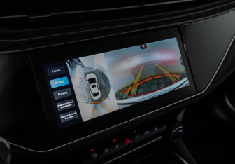 Подержанный автомобиль Omoda S5 2023 года (16 фото)