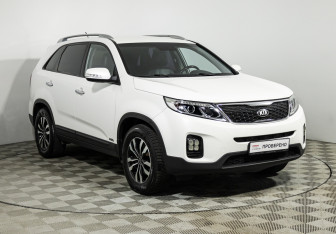 Подержанный автомобиль Kia Sorento 2013 года (3 фото)