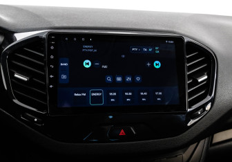 Подержанный автомобиль LADA (ВАЗ) Vesta Sedan 2017 года (13 фото)