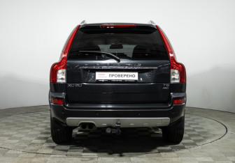 Подержанный автомобиль Volvo XC90 2012 года (6 фото)