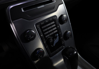 Подержанный автомобиль Volvo XC70 2012 года (20 фото)