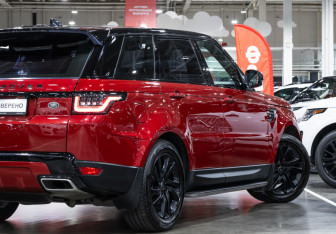 Подержанный автомобиль Land Rover Range Rover Sport 2019 года (7 фото)