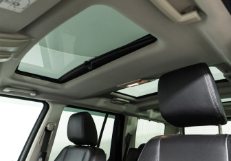 Подержанный автомобиль Land Rover Discovery 2014 года (16 фото)