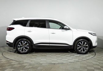 Подержанный автомобиль Chery Tiggo 7 Pro 2021 года (4 фото)