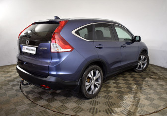 Подержанный автомобиль Honda CR-V 2013 года (4 фото)
