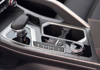 Подержанный автомобиль Geely Tugella 2023 года (20 фото)