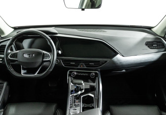 Подержанный автомобиль Geely Tugella 2021 года (13 фото)