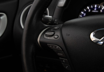Подержанный автомобиль Infiniti QX60 2018 года (20 фото)